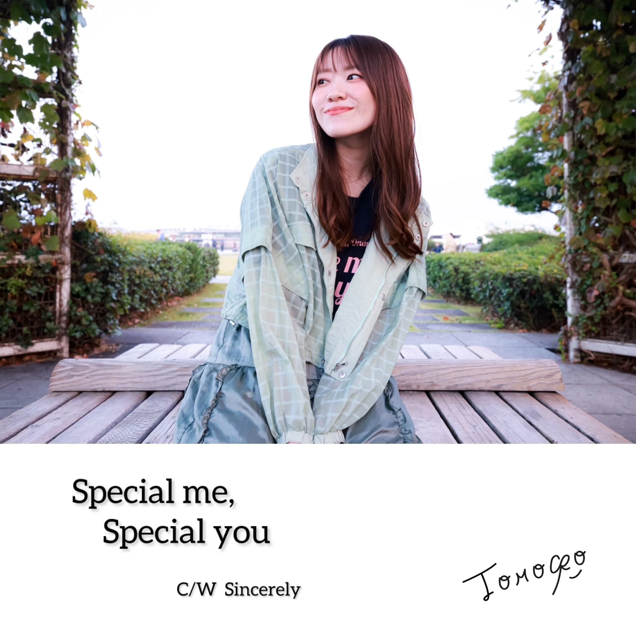 智子 5th Single「Special me, Special you / Sincerely」