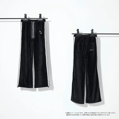 ベロアパンツ