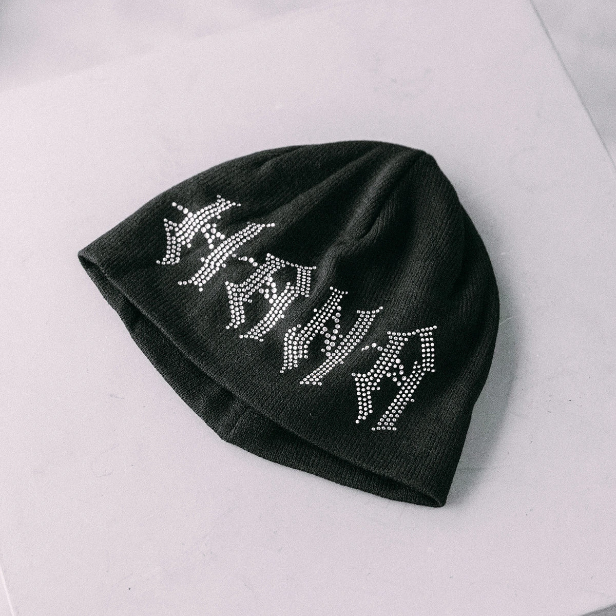 HANA Members' Collection “Beanie” by MOMOKA
