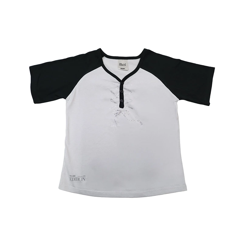 スリムフィットTシャツ