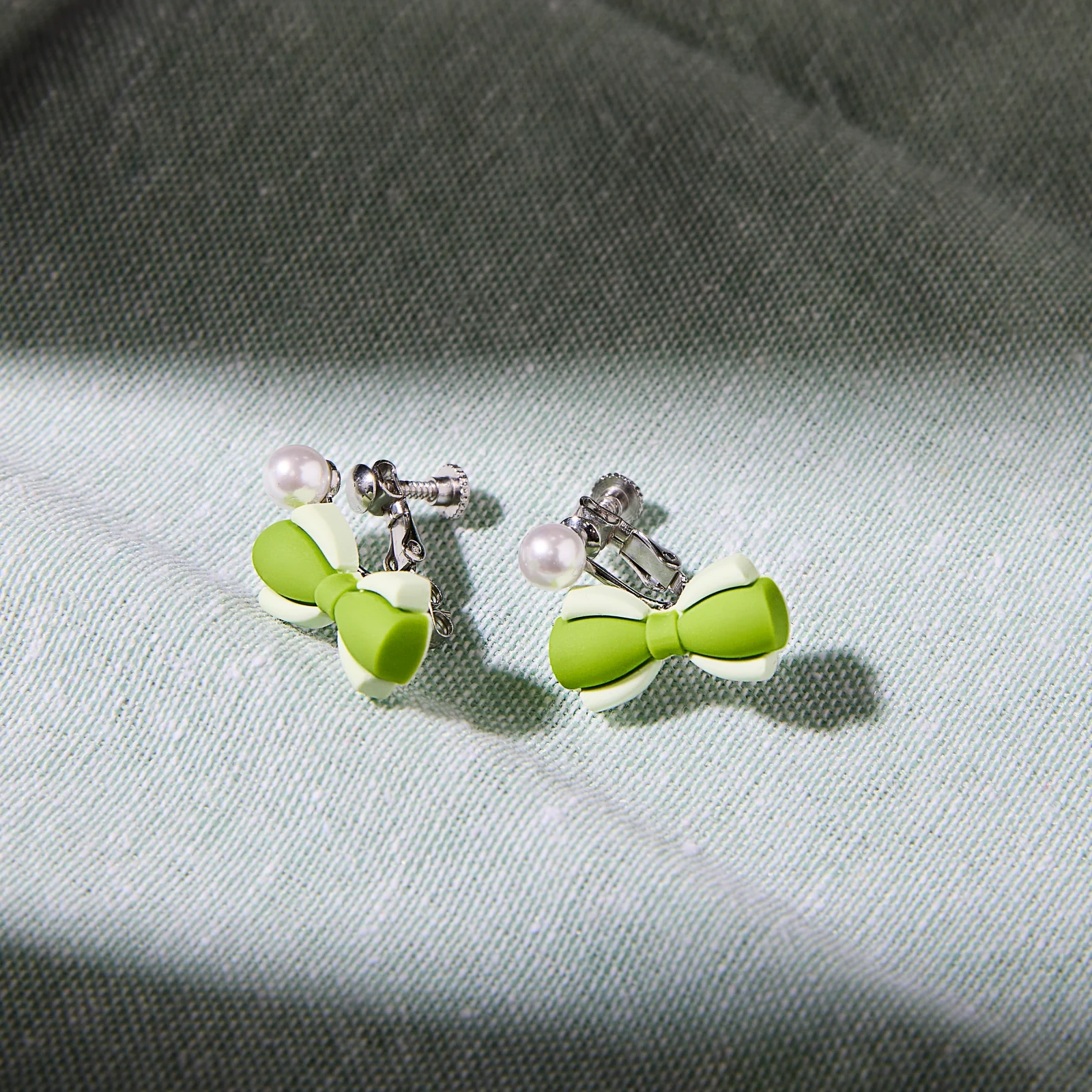 ピアス