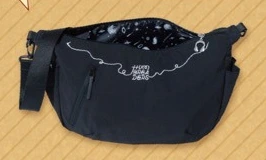 ヘッドフォンの中は宇宙バッグ