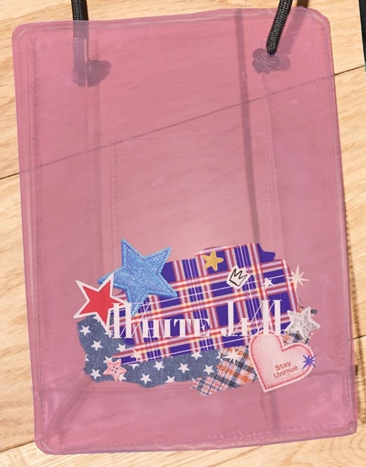 CLEAR POUCH